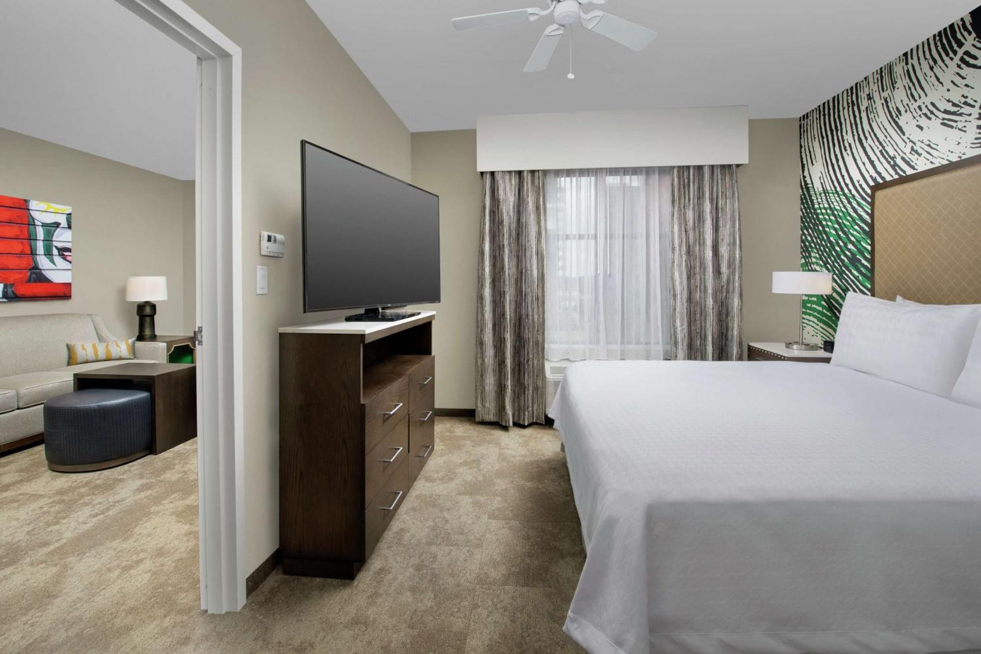 One-Bedroom King Suite Non-Smoking